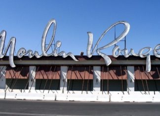 Las Vegas: historic Moulin Rouge sold to Australian investment firm