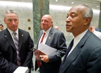 New York lawmakers reignite online sports betting hopes