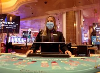 Massachusetts casinos blame dealer shortage for poker absence; complaints up 10 times