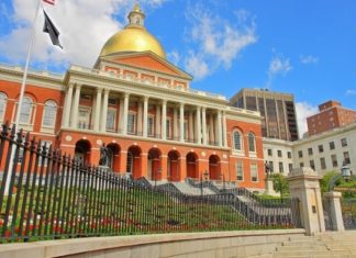 Massachusetts House approves sports betting bill