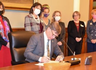 Wyoming sports betting license applications to open Thursday