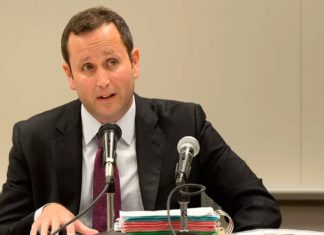 Illinois regulator rejects former Tollway board member’s video gambling license application