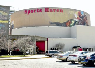 Connecticut Lottery and Gov. open first commercial retail sportsbook with RSI