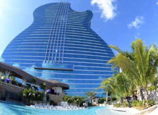 Florida court asked to suspend Seminoles' Hard Rock sports betting app hours after relaunch