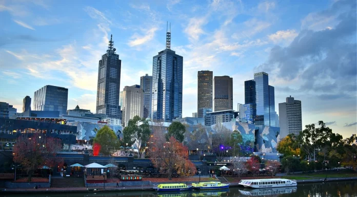 Victoria hotel fined for allowing underage gambling
