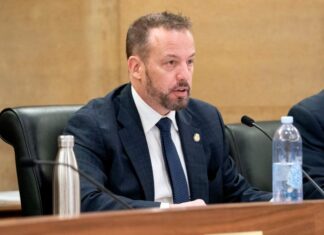 Minnesota Senate committee amends sports betting bill to ban in-game wagering