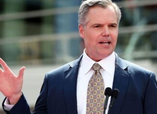 Former MGM chief Jim Murren named chairman of newly formed Resorts World Las Vegas board of directors