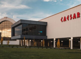 Caesars Southern Indiana workers vote overwhelmingly to authorize strike in the middle of contract dispute