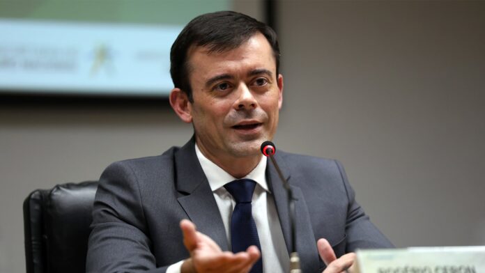 Brazil expands betting ban to student debt renegotiation program