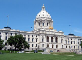 Minnesota lawmakers pass first state ban on prediction markets, setting up legal fight
