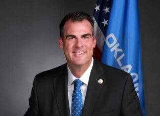 Oklahoma Governor vetoes bill targeting online sweepstakes casinos, leaving them unregulated