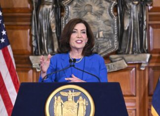 New York Bill mandating monthly sports betting statements advances to Governor Hochul's desk
