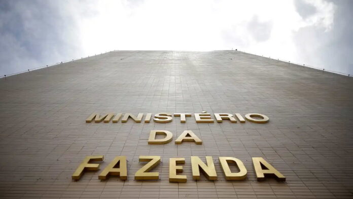 Brazil bars unauthorized operators and youth targeting under new advertising rules