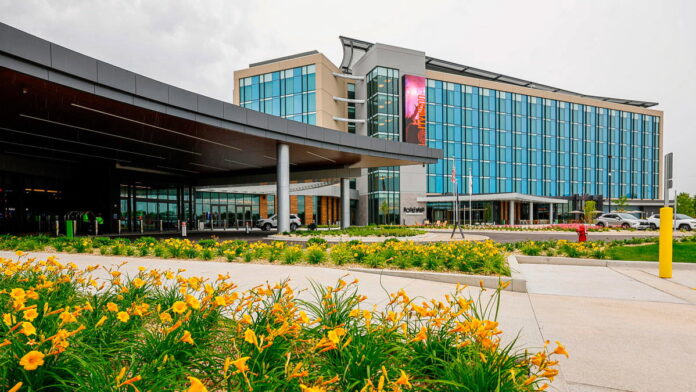 Illinois: Hollywood Casino Aurora revenue nearly doubles in first full month at new complex