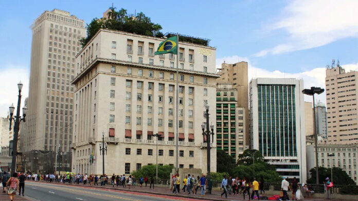São Paulo weighs betting ad restrictions after outdoor spending surge