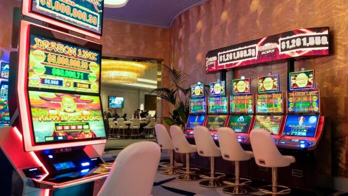 Fontainebleau Las Vegas expands high-limit slots with 135 machines and $5M jackpots